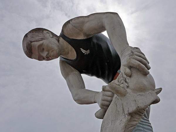 Statue of shearer, Te Kūiti by Tony Polglase