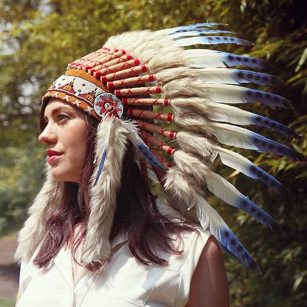 native-american-indian-war-headdress-brown-fur-blue-feather-p274-1174_zoom.