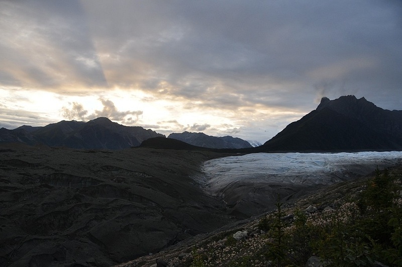 Confluence_of_Root_and_Kennicott_Glaciers