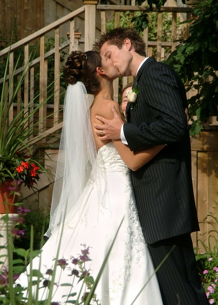 RM-Bride-Groom-Outdoors - Luminous Light Photo offers Wedding Photography and Video packages 
