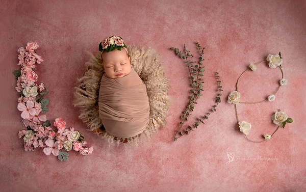 Love Baby Girl_Flora_Levin-1 - Newborn - Flora Levin Photography 
