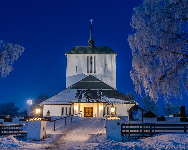 Ullensaker church winter night