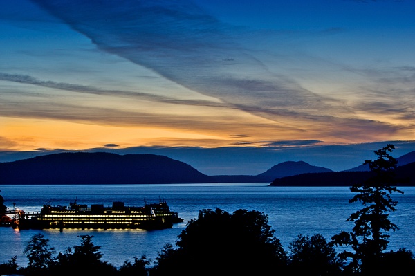 _MH_8300 Ferry at Sunset-5 - Home - Gary Hamburgh Photography 