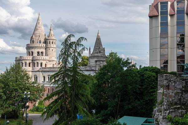 Heading back south to Fisherman's Bastion, hoping for a...