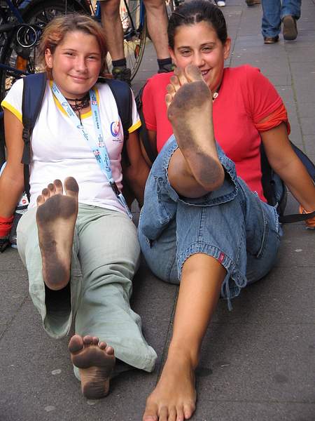 barefoot_in_cologne_by_burkhard1955-d4749io by...