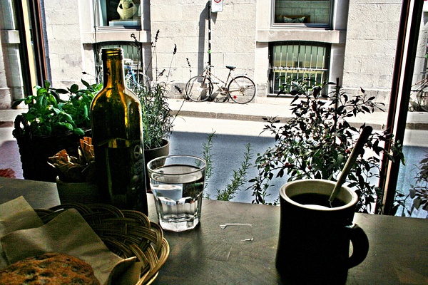 Montreal coffee break after sightseeing