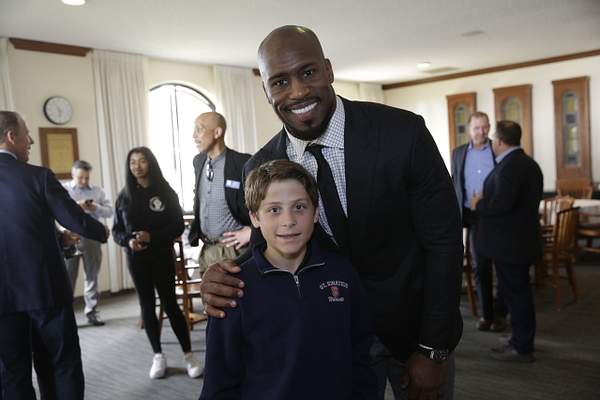 Father-Student Night with Vernon Davis by SiPrep