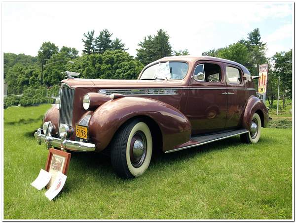Packard 1940 by LindenPunch